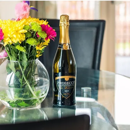 La-serenite With Hot Tub Malton