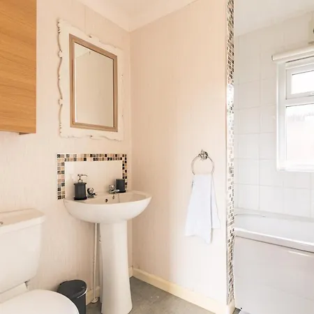 Gerendaház La-serenite With Hot Tub Malton